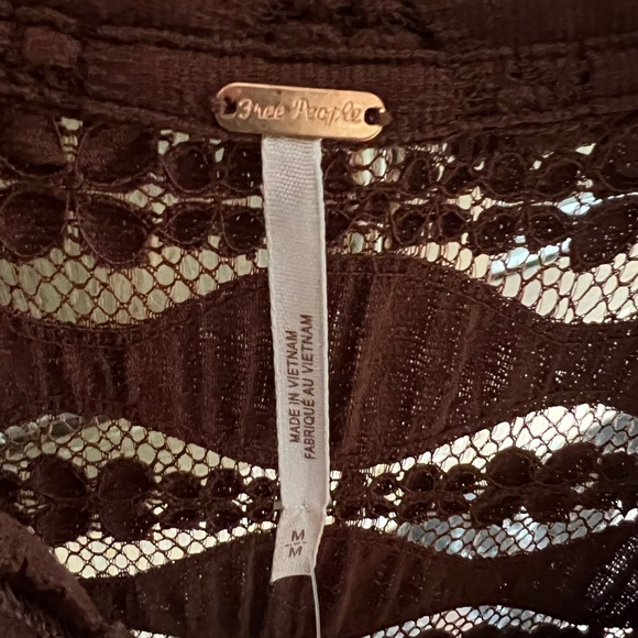 Free People Distressed Lace Top 40% off - Picture 5 of 7